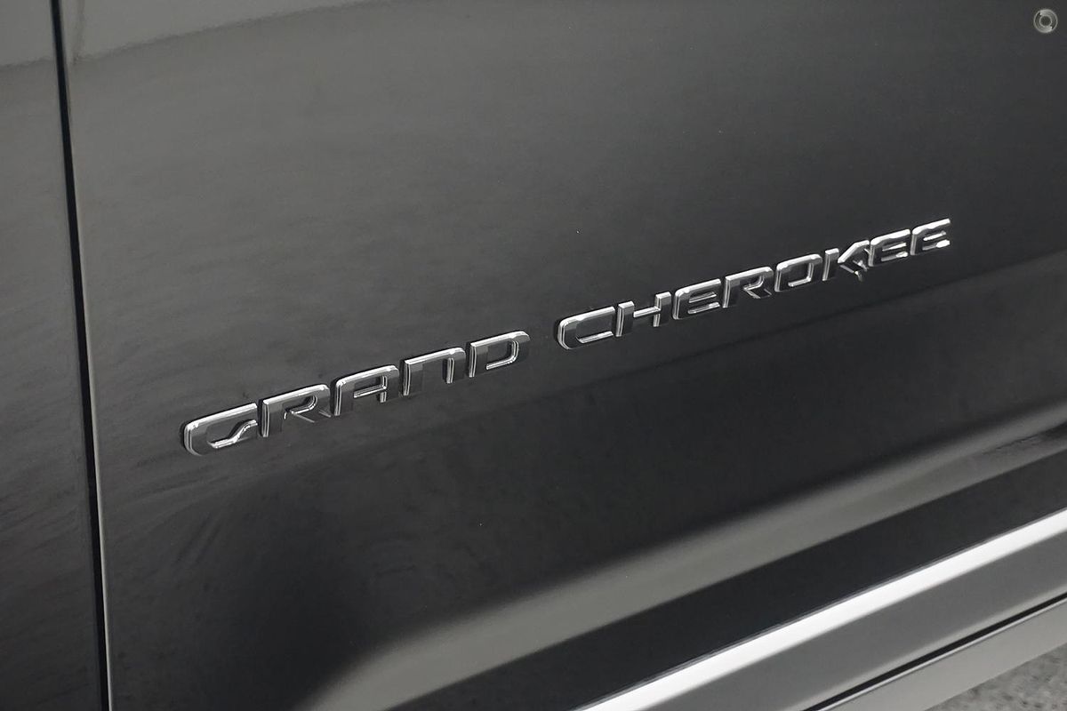 2023 Jeep Grand Cherokee Night Eagle WL