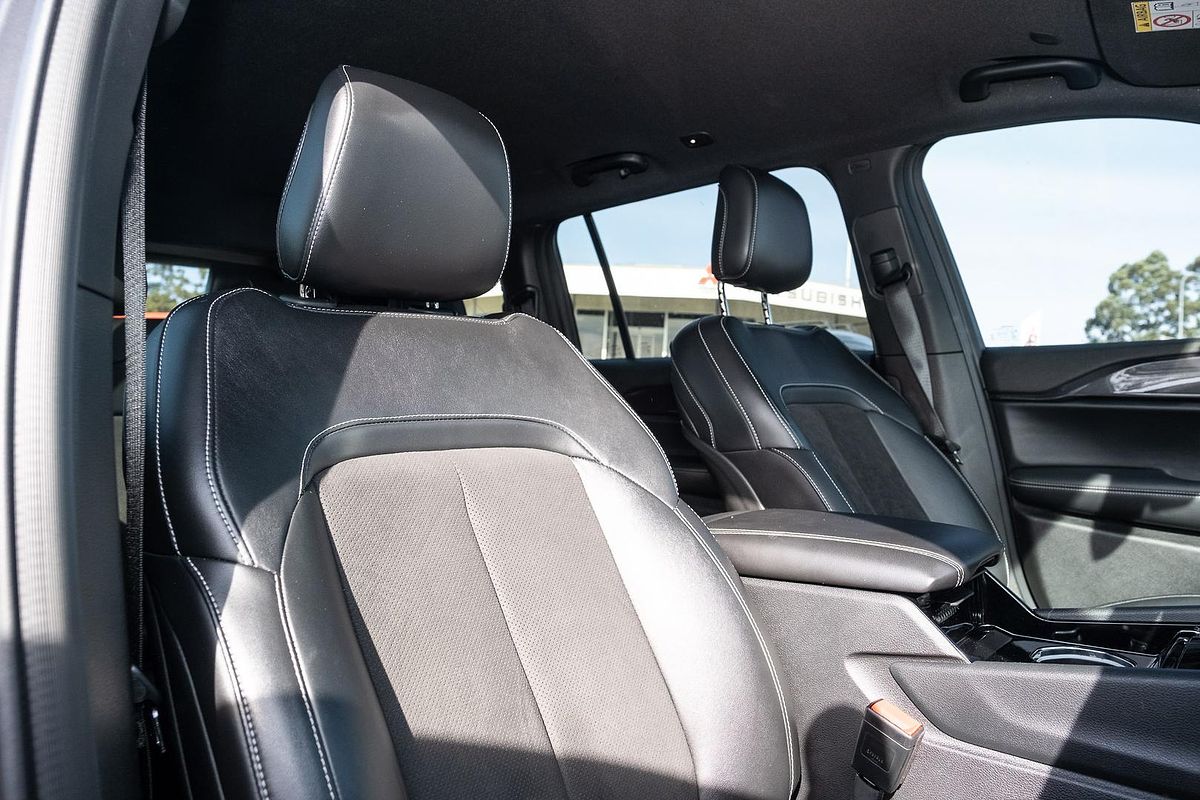 2022 Jeep Grand Cherokee L Night Eagle WL
