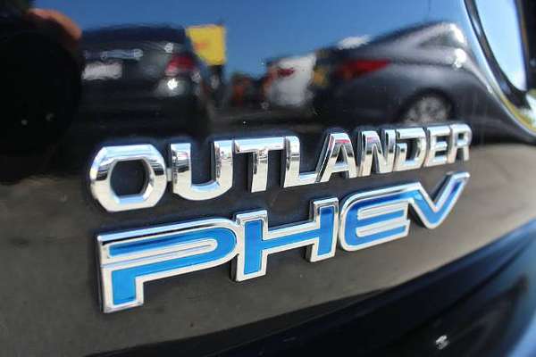 2014 Mitsubishi Outlander PHEV Aspire ZJ