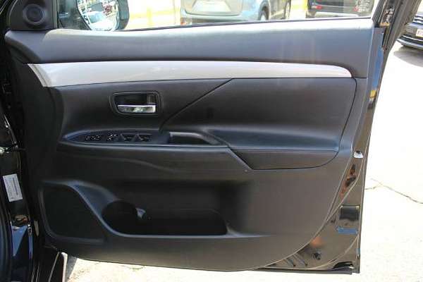 2014 Mitsubishi Outlander PHEV Aspire ZJ