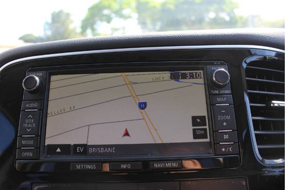 2014 Mitsubishi Outlander PHEV Aspire ZJ