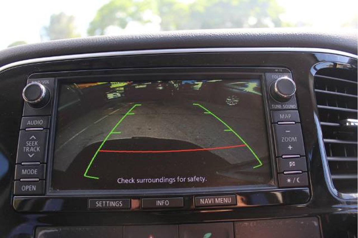 2014 Mitsubishi Outlander PHEV Aspire ZJ