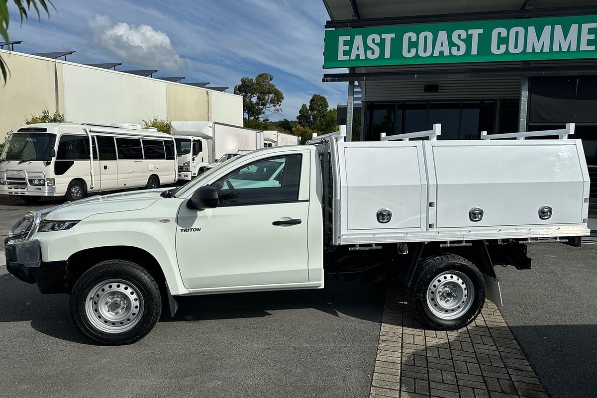 2021 Mitsubishi Triton GLX MR MY21 4X4