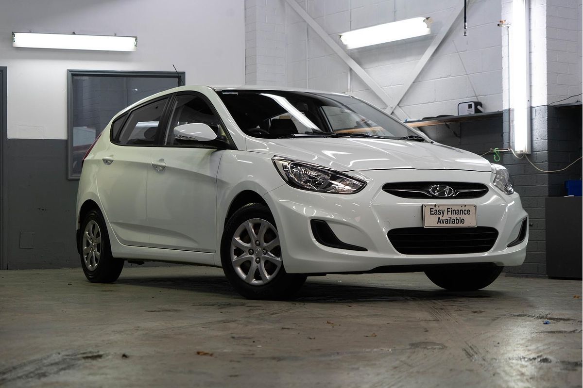 2014 Hyundai Accent Active RB2