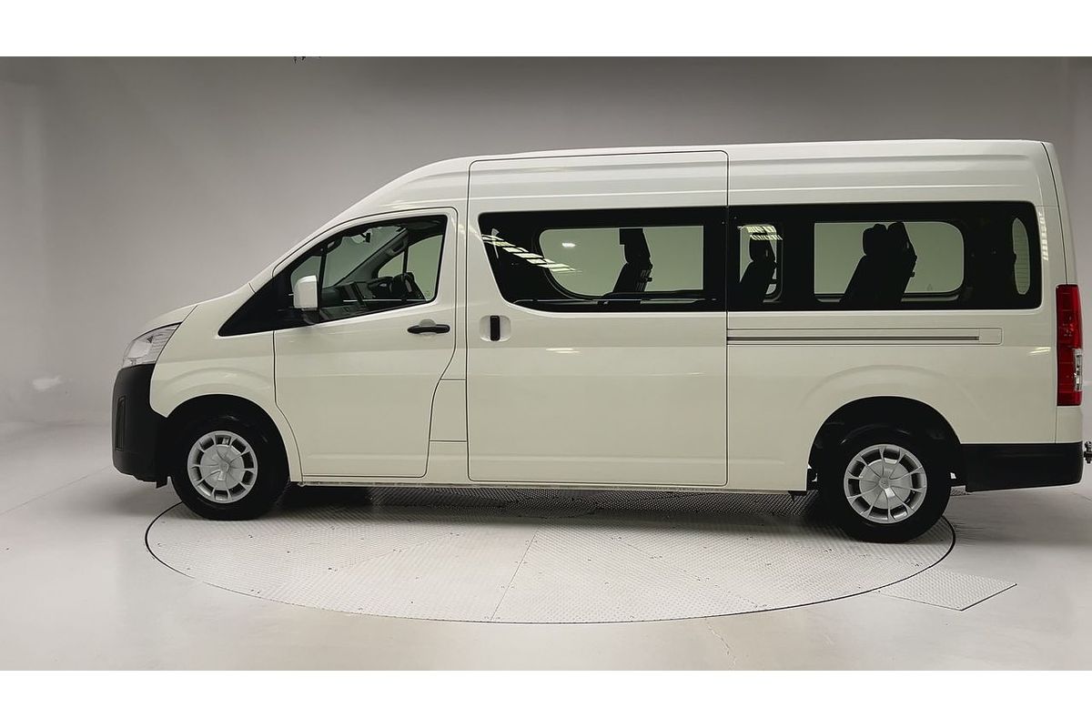 2022 Toyota Hiace Commuter GDH322R