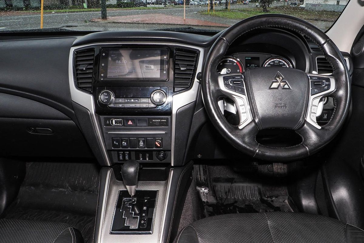 2022 Mitsubishi Triton GSR MR 4X4