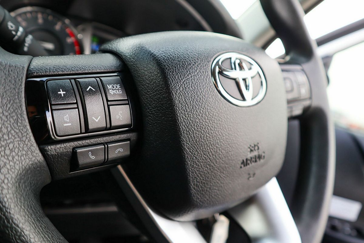 2021 Toyota Hilux SR GUN126R 4X4