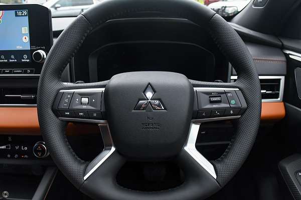 2023 Mitsubishi Outlander Exceed Tourer ZM