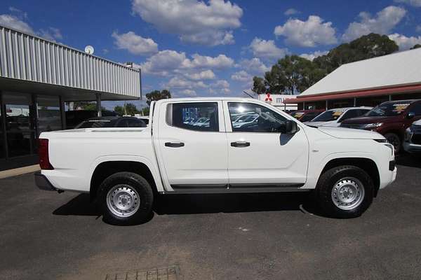 2024 Mitsubishi Triton GLX MV Rear Wheel Drive