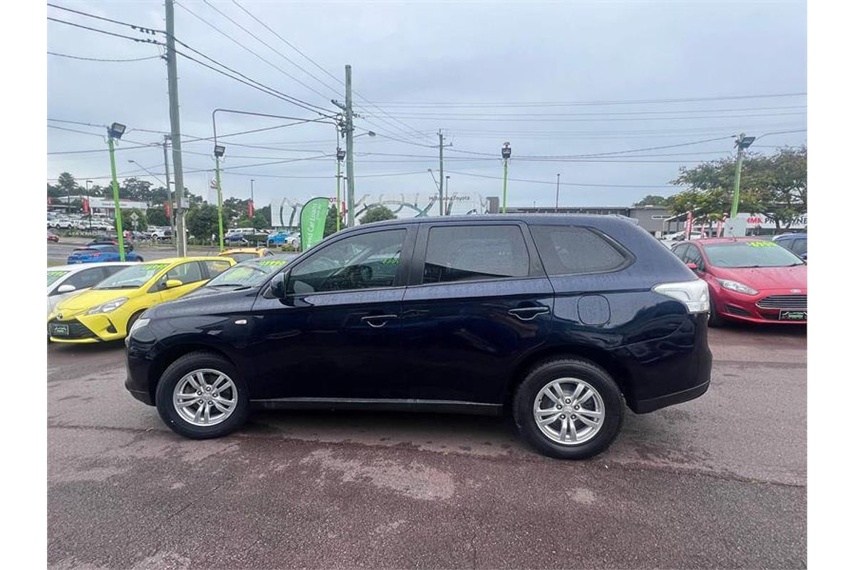 2013 Mitsubishi OUTLANDER ES (4x4) ZJ