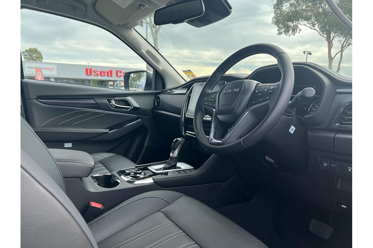 2024 Isuzu MU-X LS-T