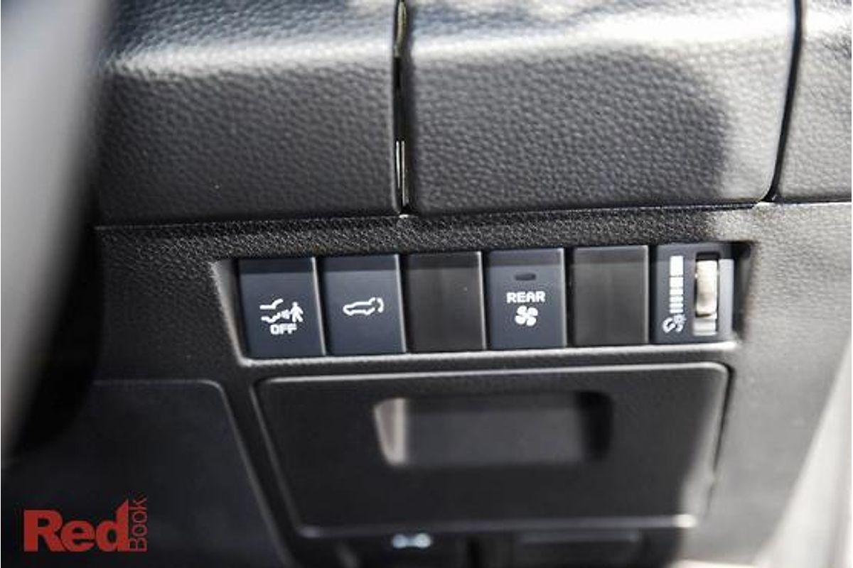 2023 Isuzu MU-X LS-U