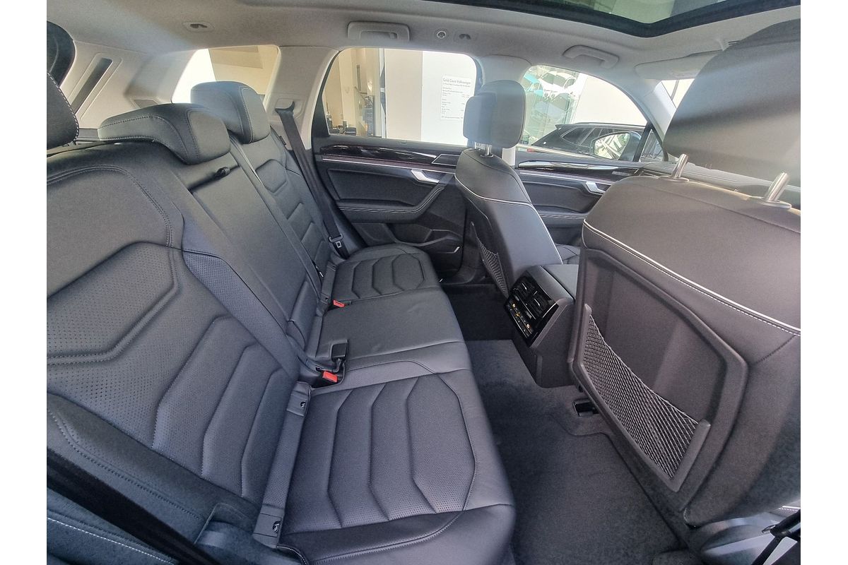 2024 Volkswagen Touareg 210TDI Elegance RC