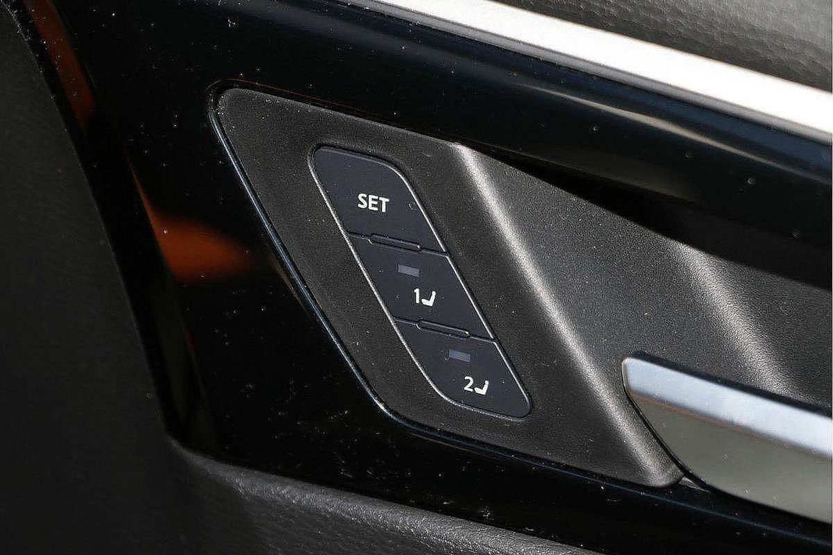2023 Mitsubishi Outlander PHEV Exceed Tourer ZM
