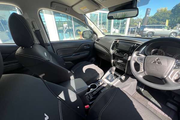 2023 Mitsubishi Triton GLX+ MR 4X4