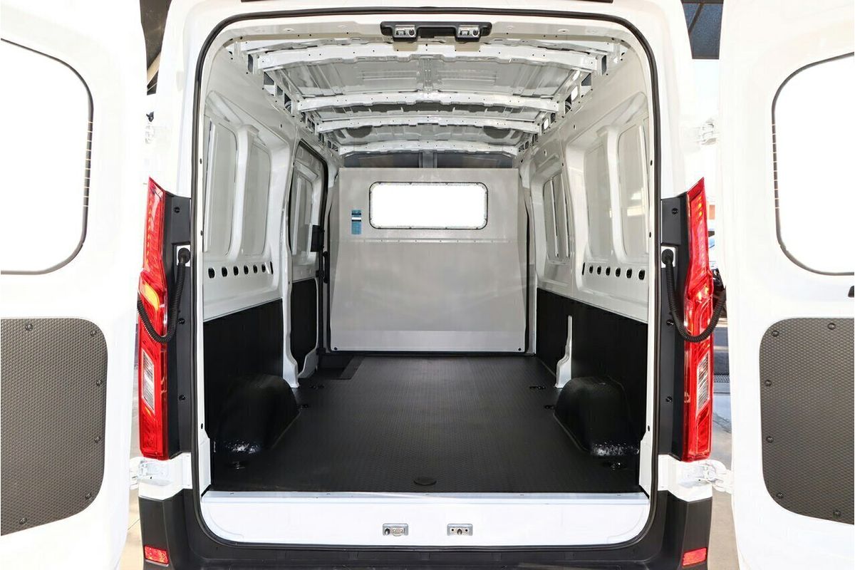 2024 LDV Deliver 9 Mid Roof LWB