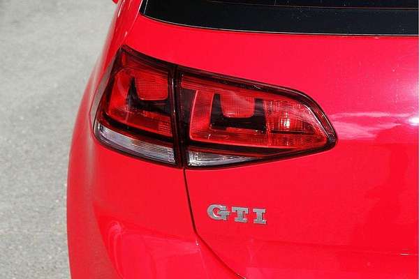 2016 Volkswagen Golf GTI 7
