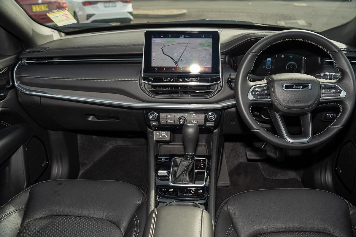 2022 Jeep Compass S-Limited M6