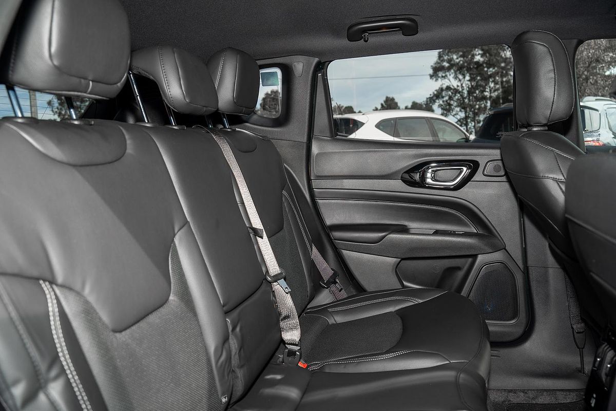2022 Jeep Compass S-Limited M6