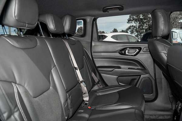 2022 Jeep Compass S-Limited M6