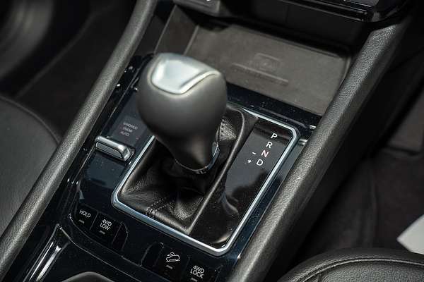 2022 Jeep Compass S-Limited M6