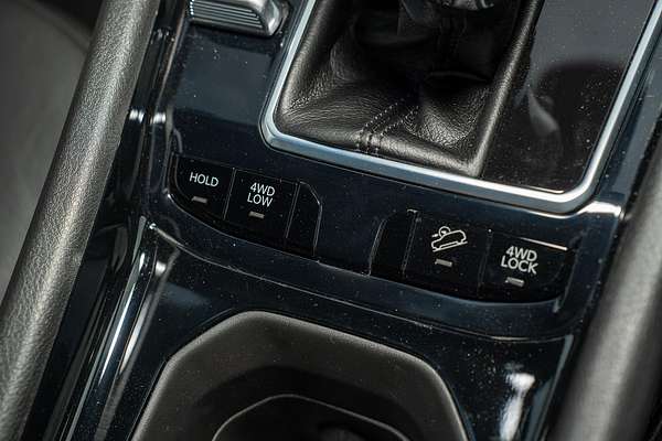 2022 Jeep Compass S-Limited M6