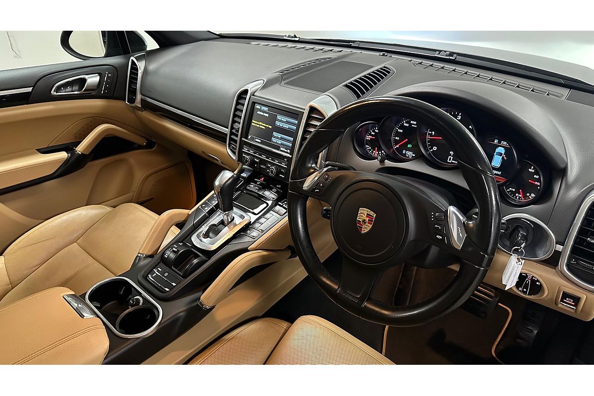 2014 Porsche Cayenne Diesel Platinum Edition 92A
