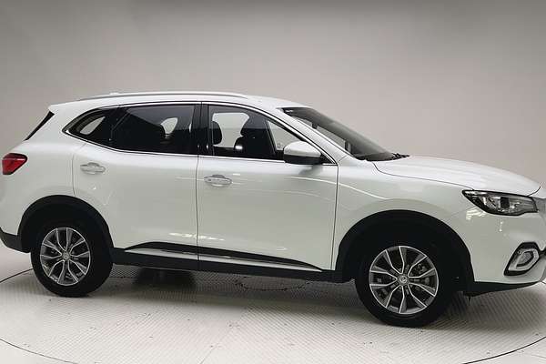 2022 MG HS Vibe SAS23