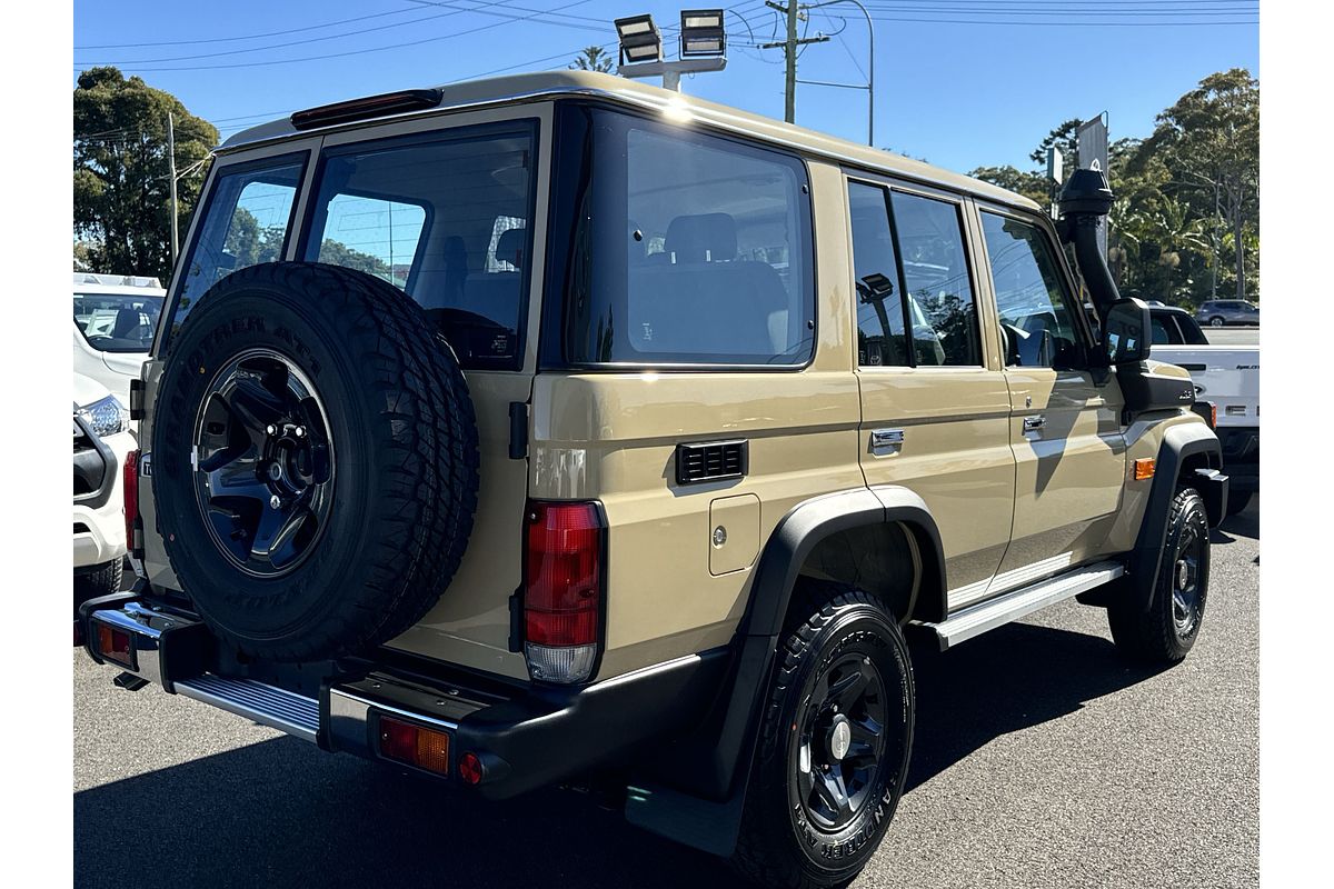 SOLD 2024 Toyota Landcruiser GXL in Sandy Taupe Used SUV Coffs