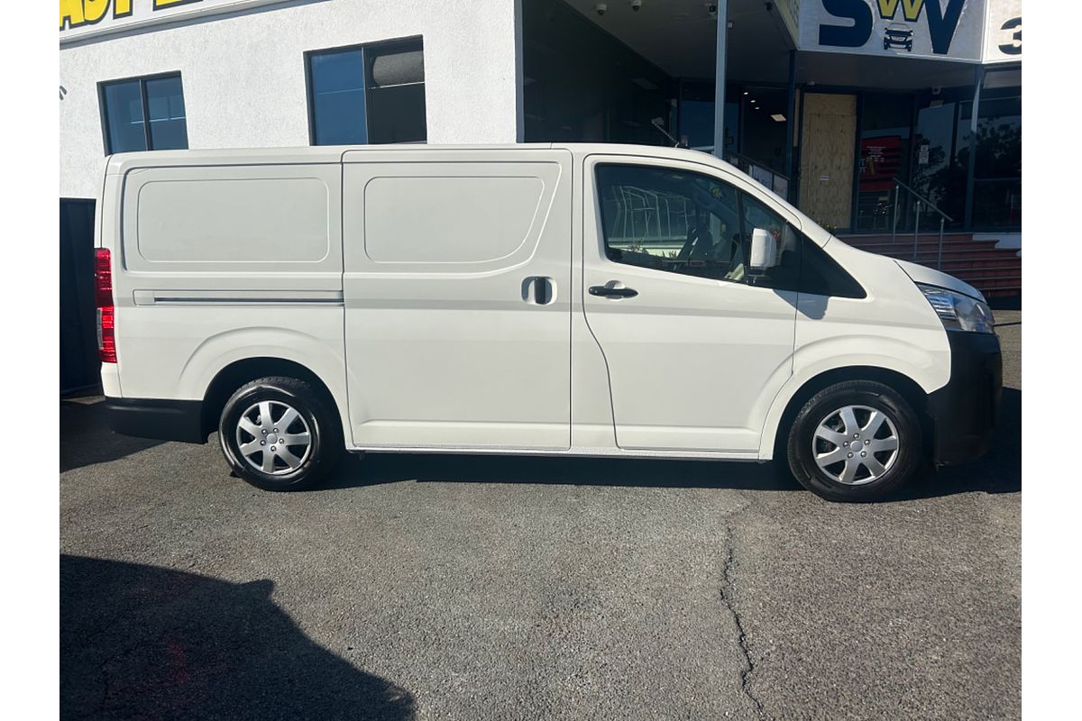 2021 Toyota Hiace GDH300R