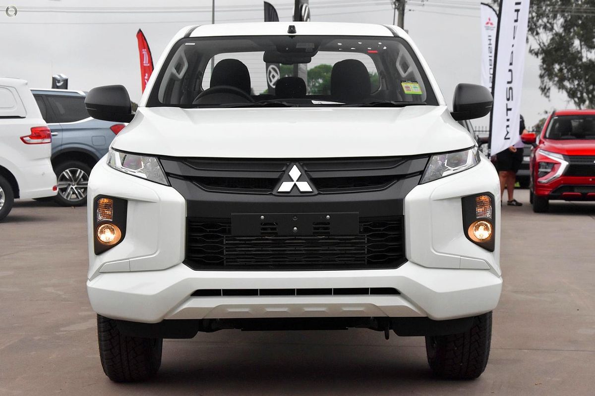 2023 Mitsubishi Triton GLX MR 4X4