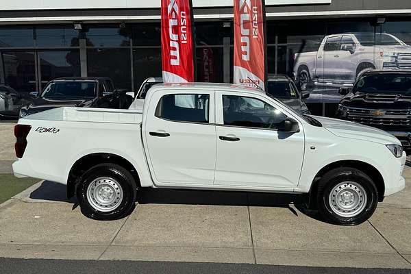 2023 Isuzu D-MAX SX 4X4
