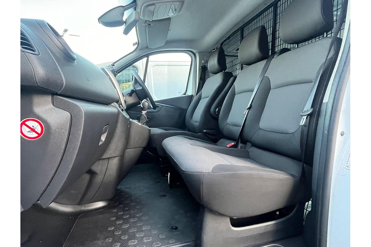 2021 Mitsubishi Express GLX SN SWB