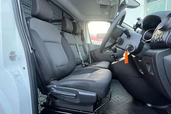 2021 Mitsubishi Express GLX SN SWB