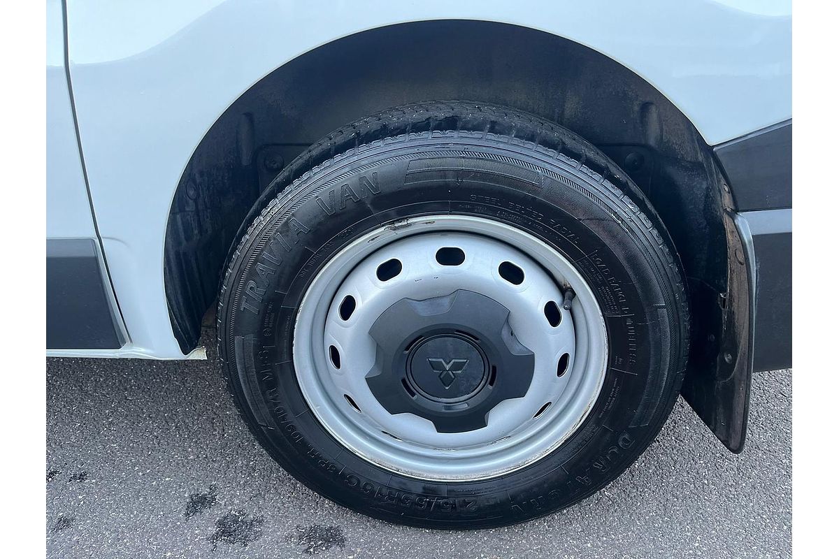 2021 Mitsubishi Express GLX SN SWB