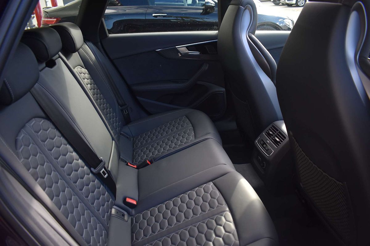 2023 Audi RS4 B9