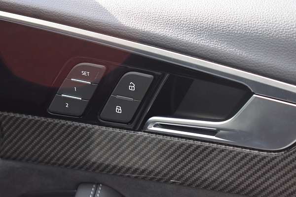 2023 Audi RS4 B9