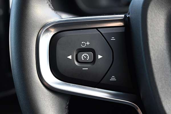 2022 Volvo C40 Recharge