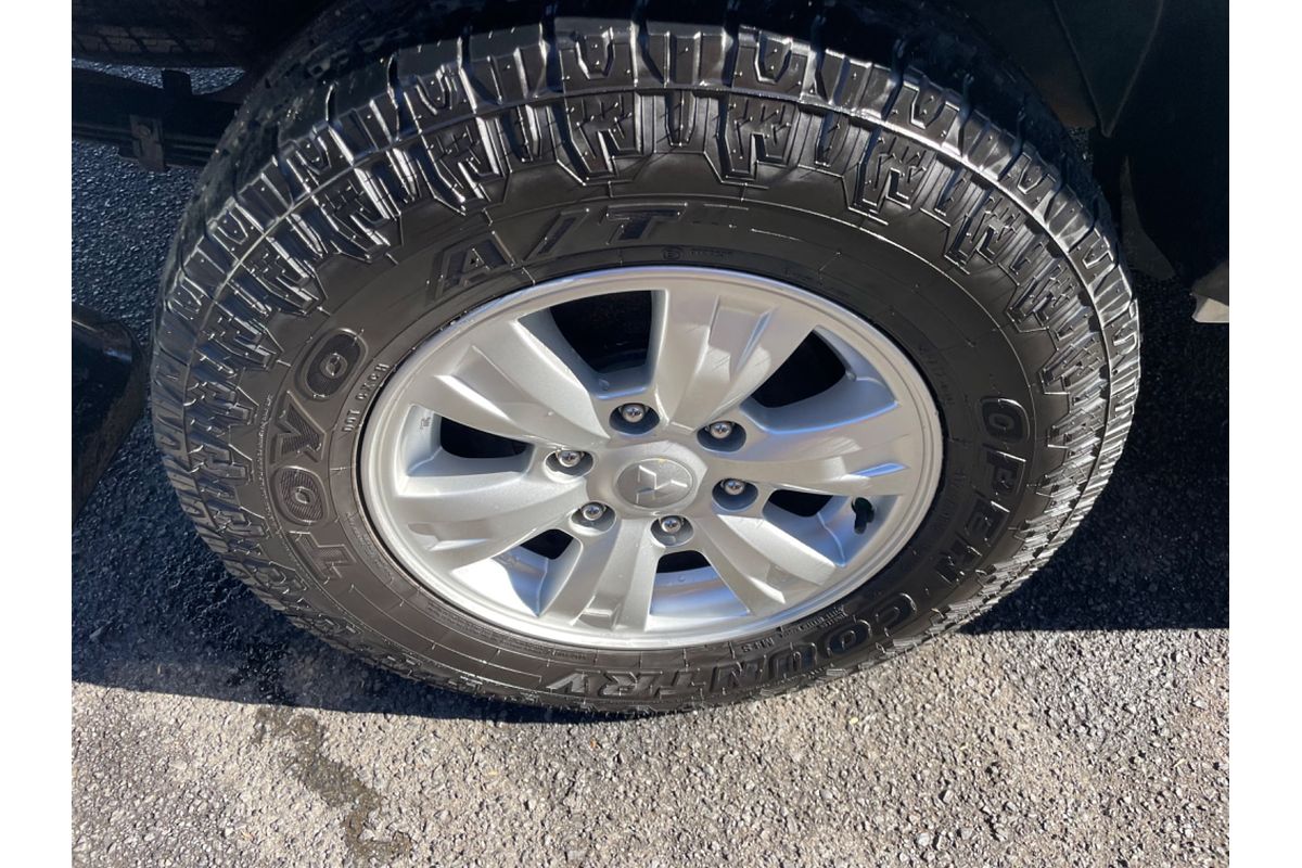 2011 Mitsubishi Triton GLX MN Rear Wheel Drive