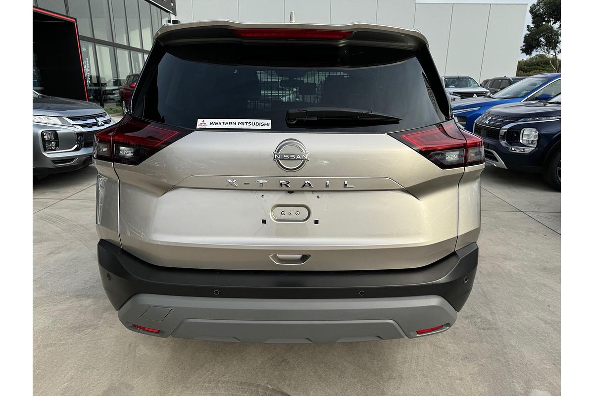 2023 Nissan X-TRAIL ST-L T33