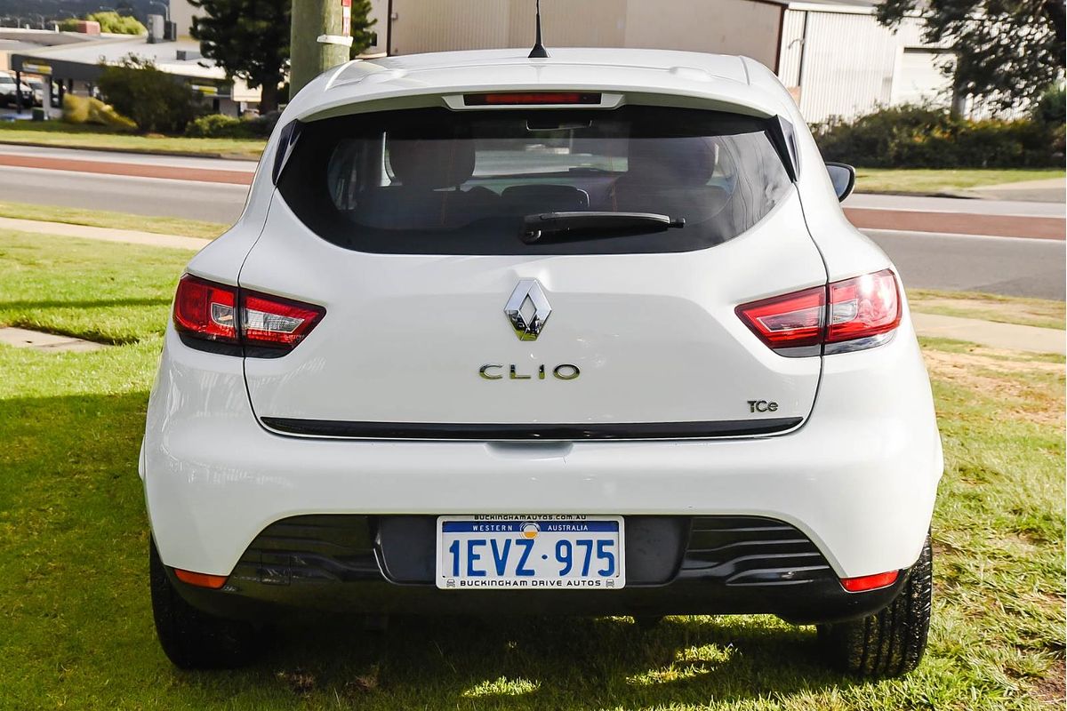 2015 Renault Clio Expression IV B98