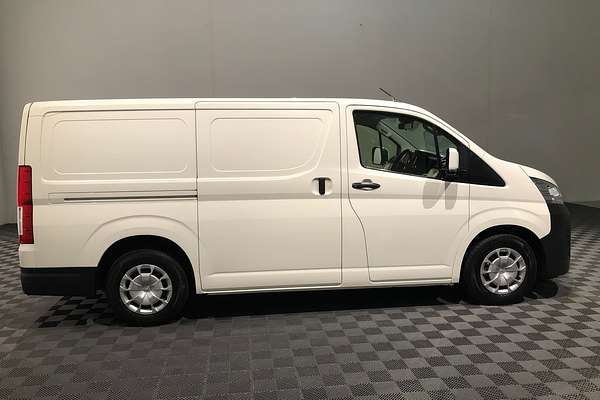 2020 Toyota HiAce LWB GDH300R