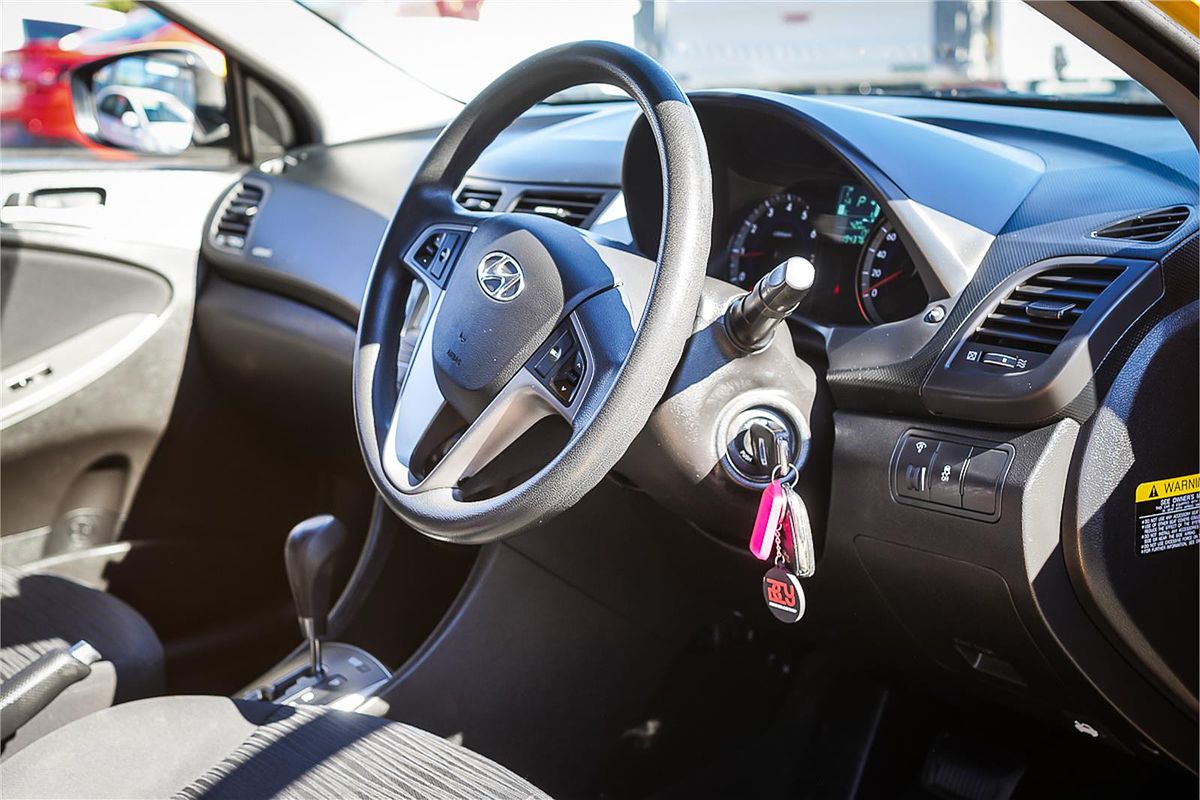 2015 Hyundai Accent Active RB3