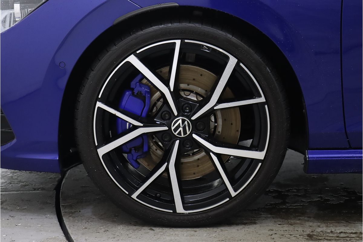 2022 Volkswagen Golf R 8