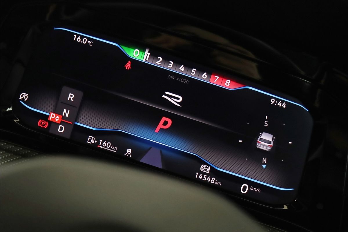 2022 Volkswagen Golf R 8