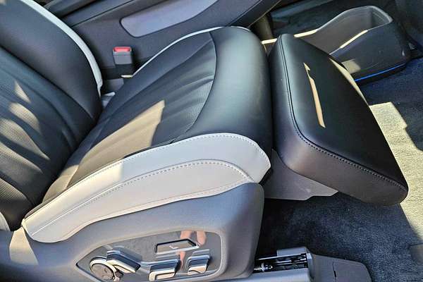 2023 Kia EV9 GT-Line MV