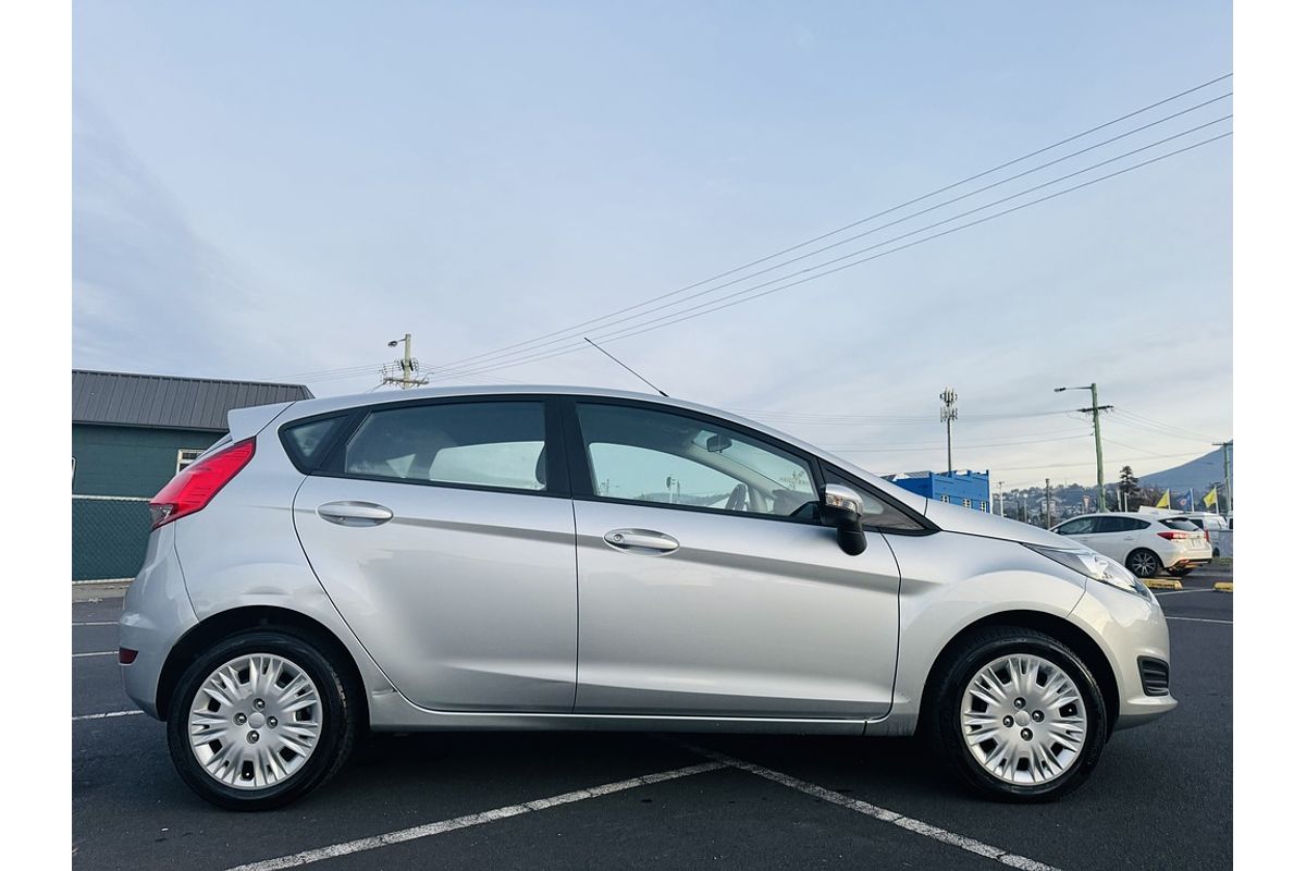 2013 Ford FIESTA CL WT