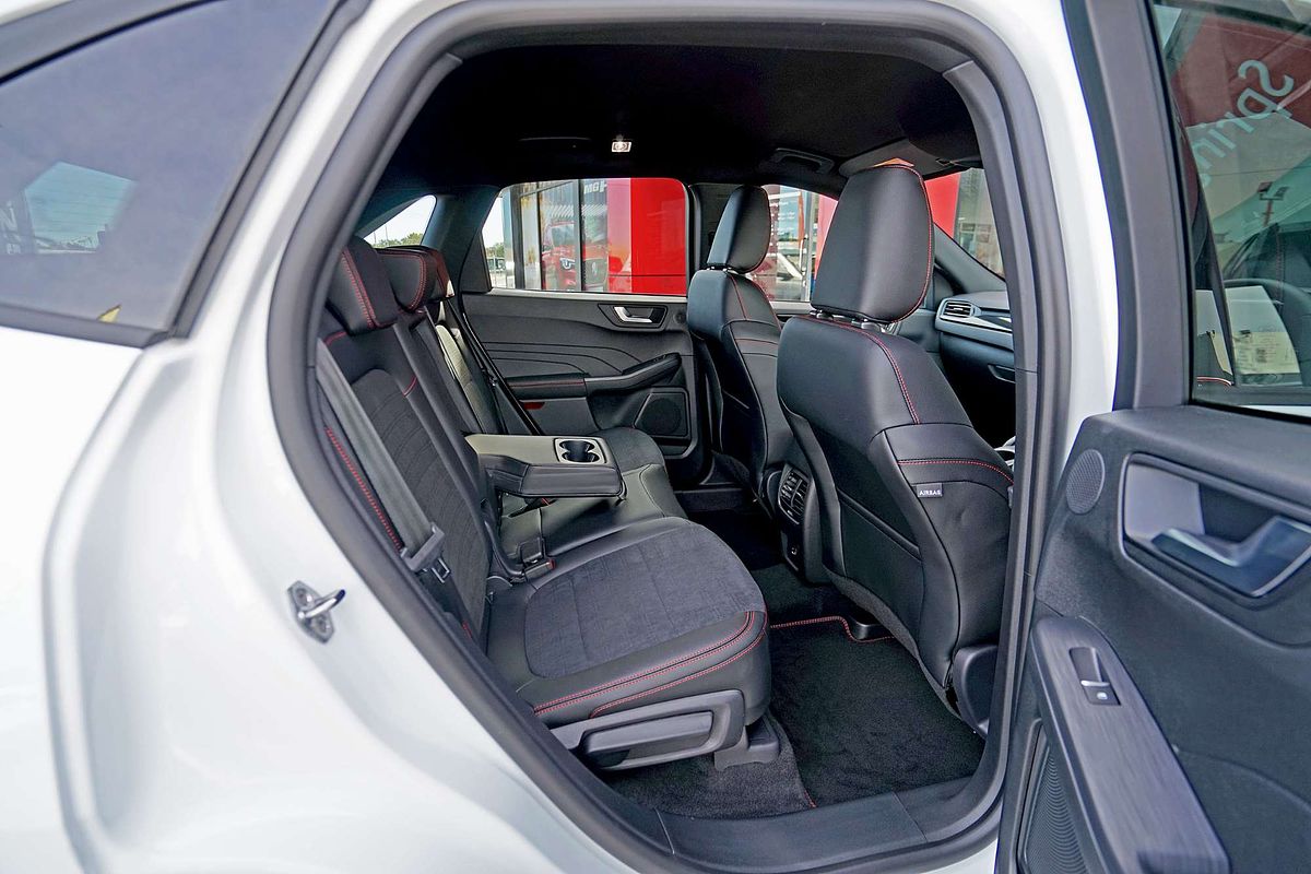 2022 Ford Escape ST-Line PHEV ZH