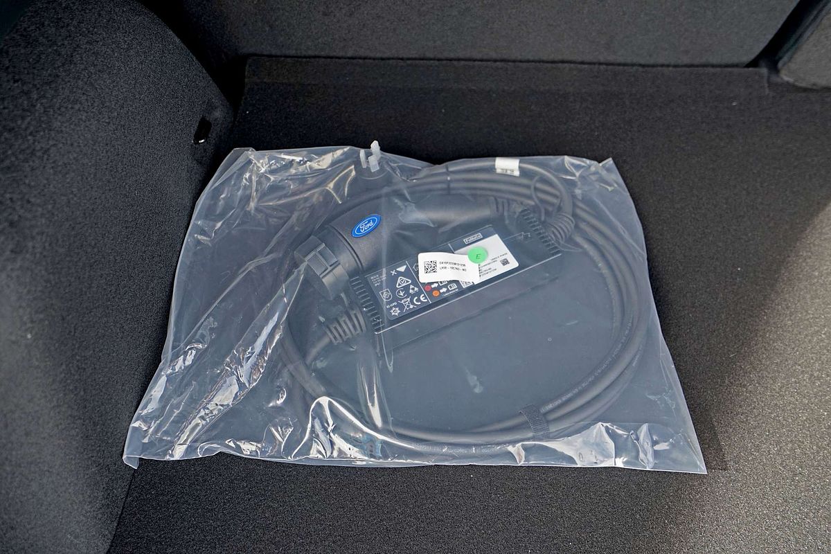 2022 Ford Escape ST-Line PHEV ZH