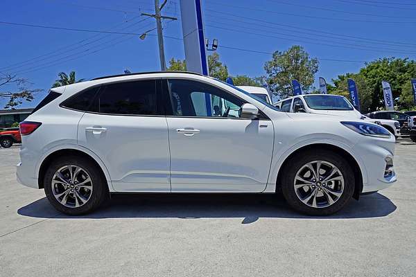 2022 Ford Escape ST-Line ZH